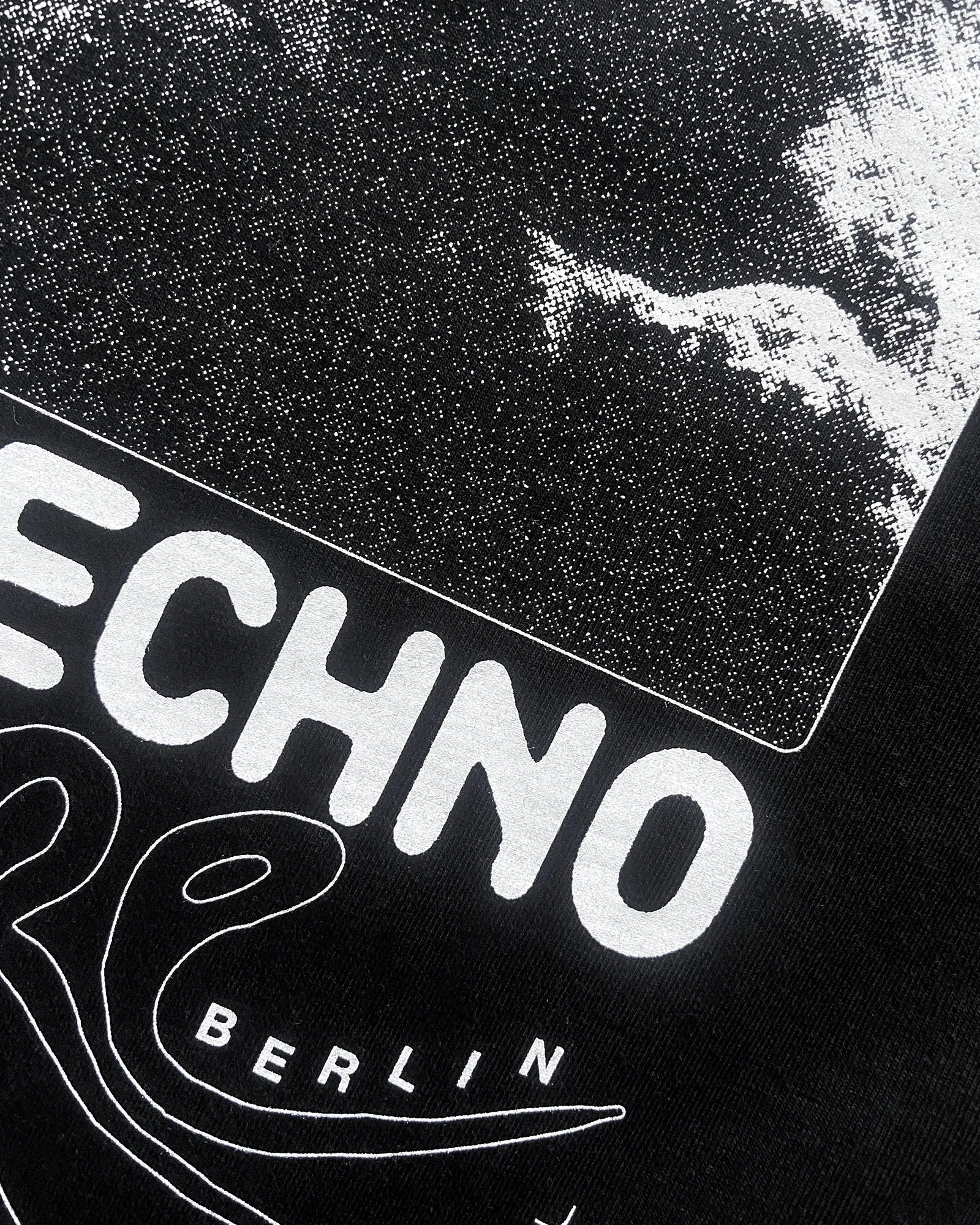 THE THIRD ROOM x VERTERE BERLIN STONE TECHNO T-SHIRT - BLACK